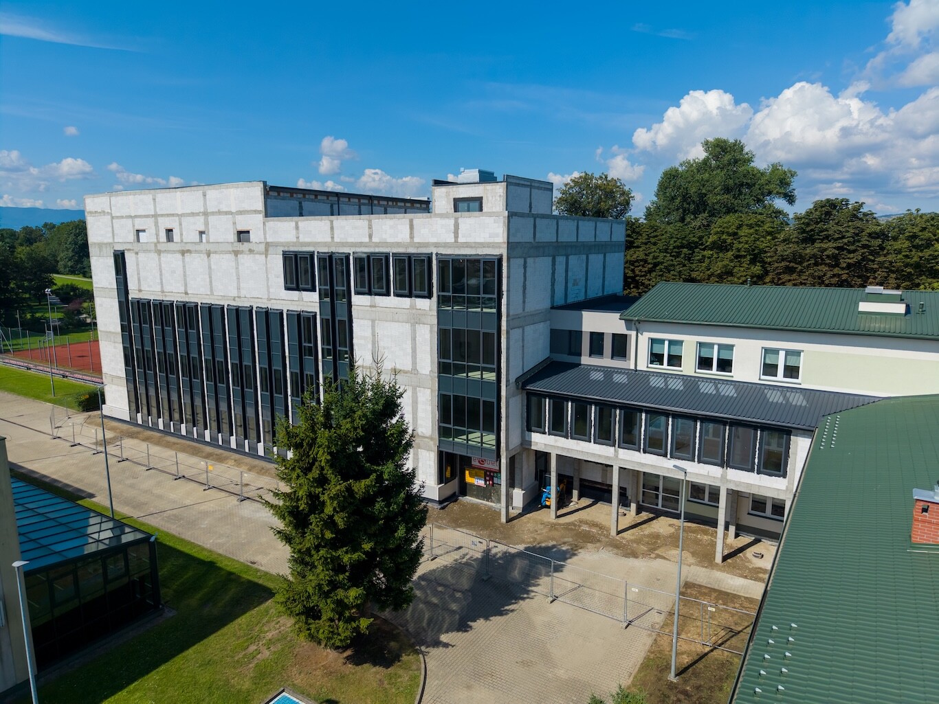 Expansion of the Applied Sciences Academy building in Nowy Sącz – ongoing
